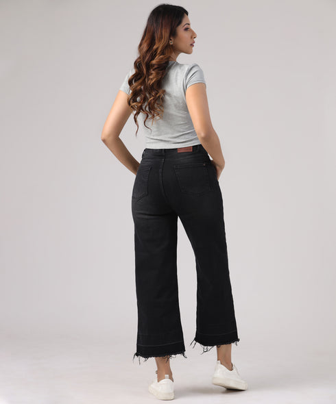 Cool Girl Crop Jeans