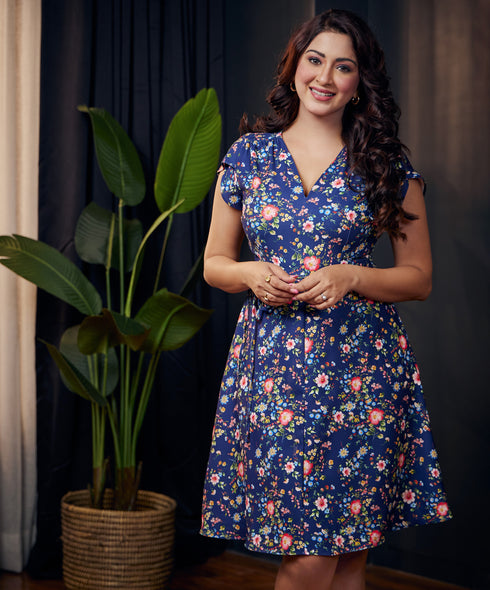 Vneck Waist Tie Printed Dress