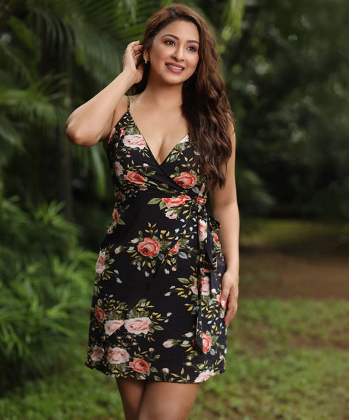 Strappy Simple Elegant Black Printed Dress