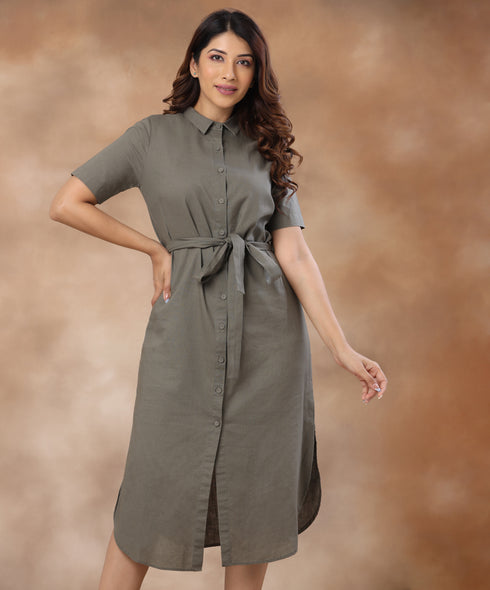 Midi Length Buttoned Dress With Belt