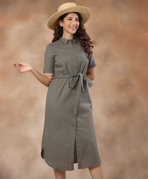 Midi Length Buttoned Dress With Belt