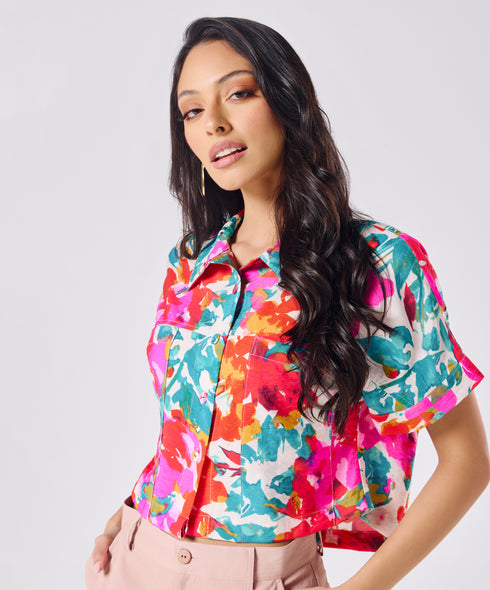 Crop Printed Shirt With A Classic Collar
