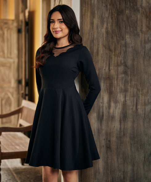 Scallop Detailed Net Attached Skater Dress