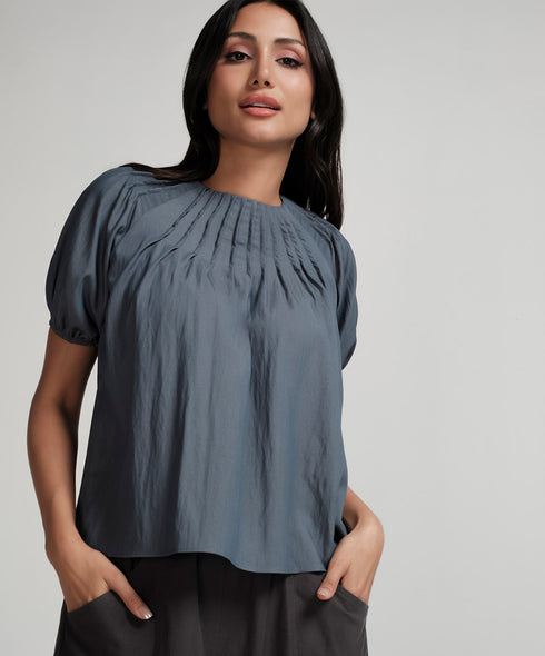 Raglan Sleeve Pintucked Puffed Sleeve Top