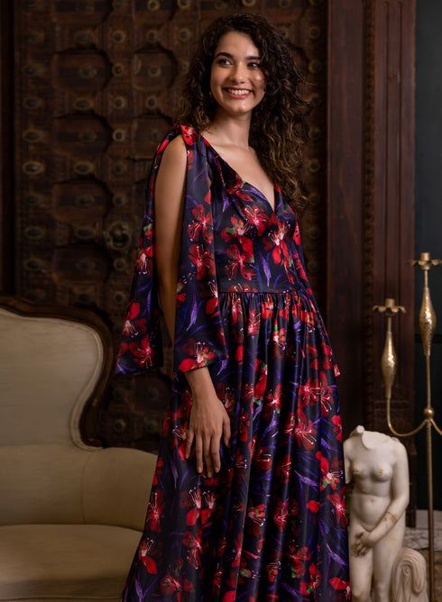 Sweetheart Printed Neck Sleeve Tie Dress