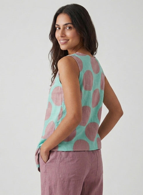 Curved V-neck Sleeveless Block-Printed Kurtha Top
