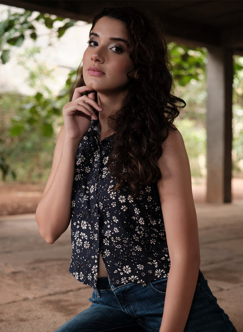 Black Printed Sleeveless Cotton Crop Top