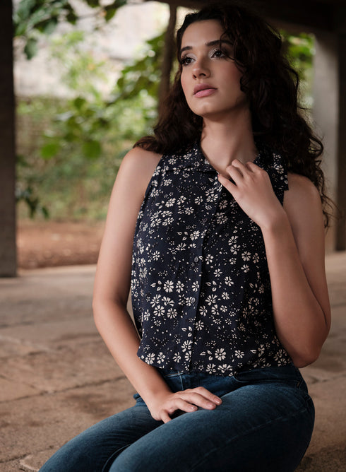 Black Printed Sleeveless Cotton Crop Top