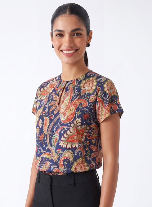 Short Sleeve Neck Pleated Top