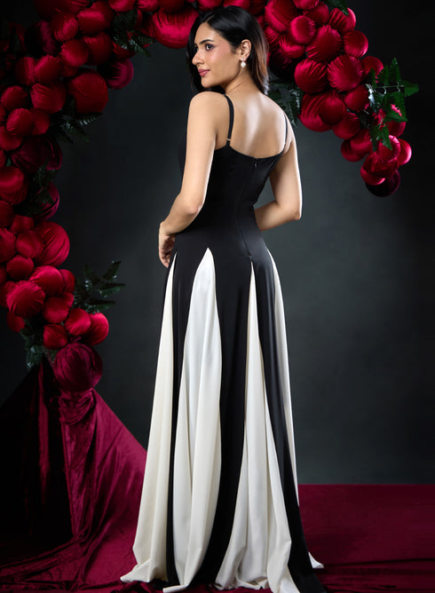 Contrast Panel Deep Sweetheart Black Dress