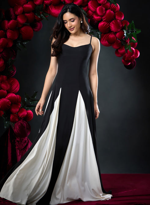 Contrast Panel Deep Sweetheart Black Dress