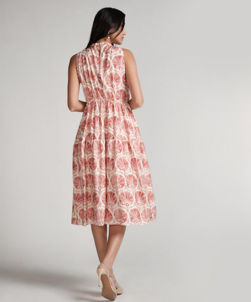 Waist And Neck Detailed Printed Dress-Pink Print