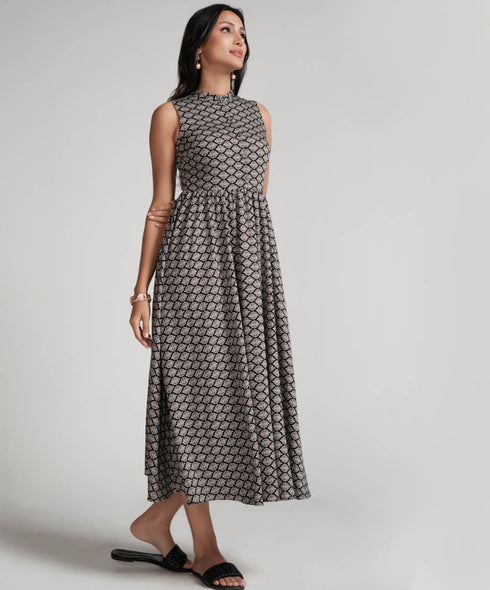 Sleeveless Printed Waist Gathered Black Dress