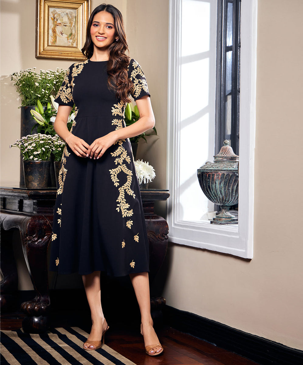 OVERSIZED DRESS EMBROIDERED CROWN ZEMGALE main image 1
