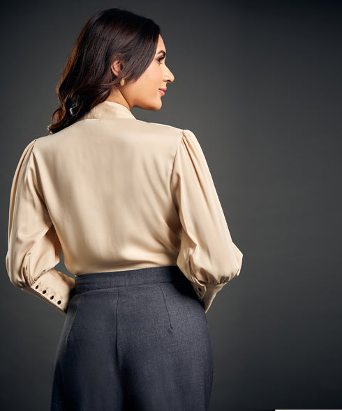 Neck Tie Long Sleeve Detailed Top