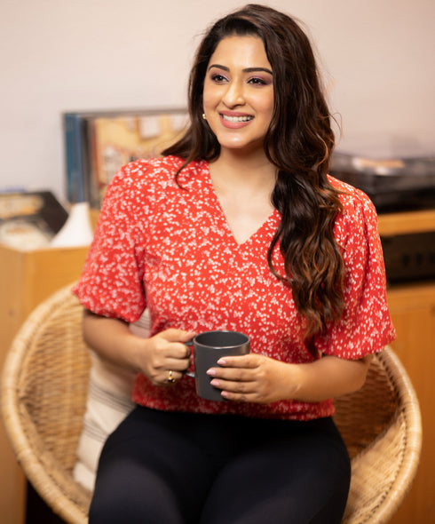 Red Allover Plants Print Puff Sleeve Top