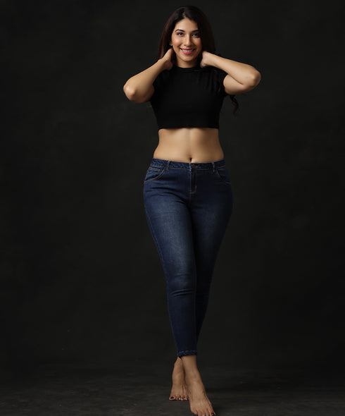 Mid Waist Pocket Curve Jean