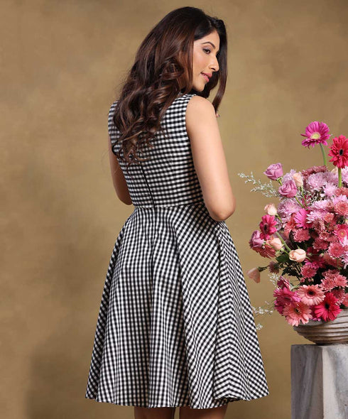 Sleeveless Printed Simple Skater Check Dress