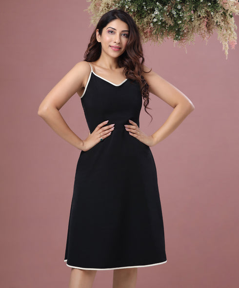 Contrast Body Hugging Julia Dress