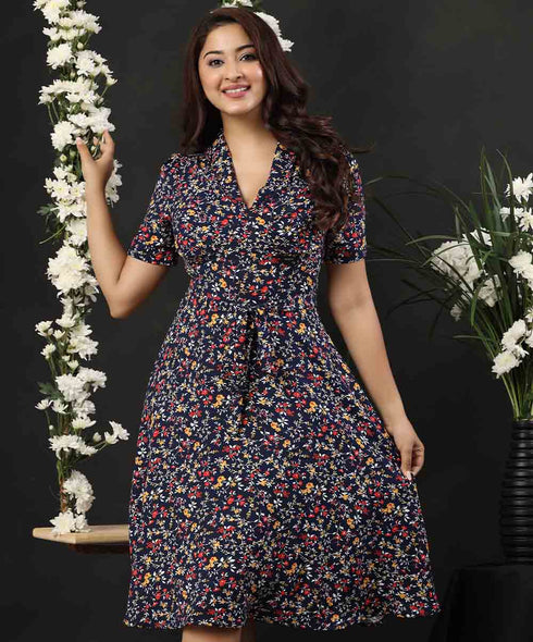 Vintage House Wife Detailed Dress