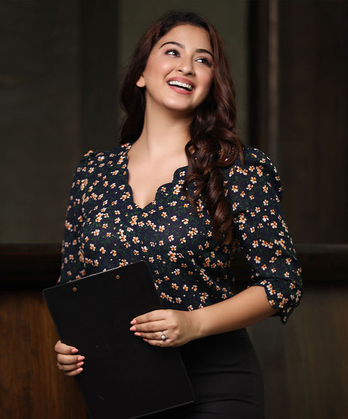 Neck Scalloped Half Sleeve Navy Top