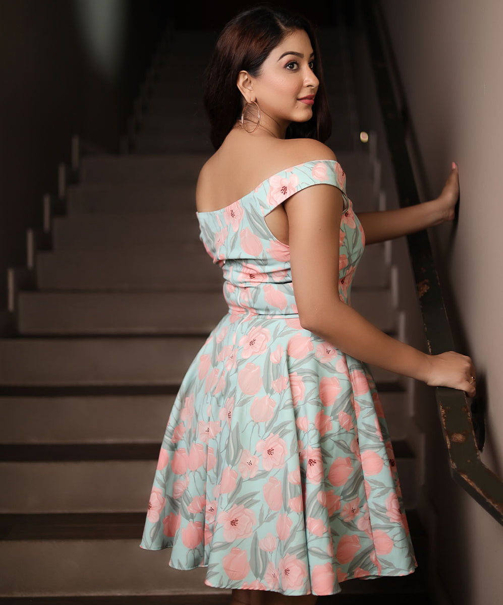 Floral Printed Princess Cut Dress – Zigzag