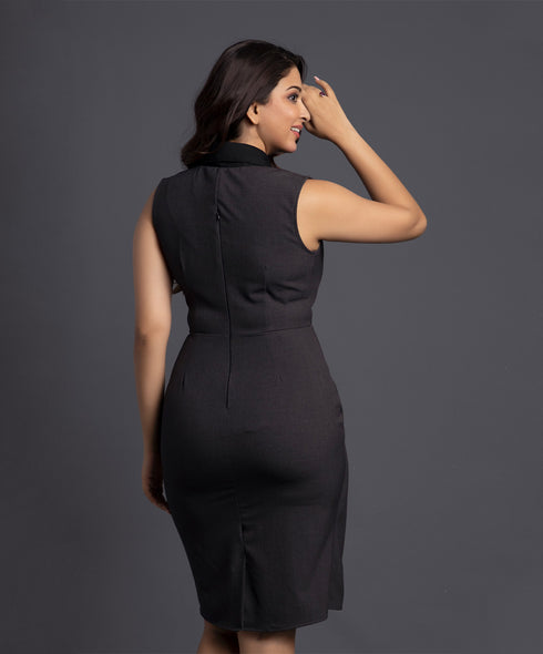 Lapel With Black Contrast Grey Dress