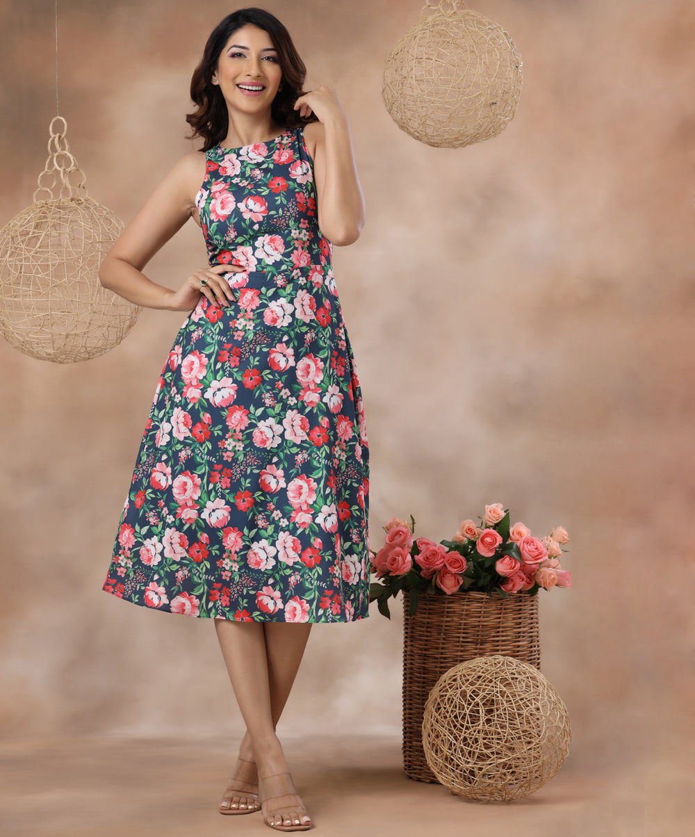 Halter Neck Printed Midi Dress – Zigzag