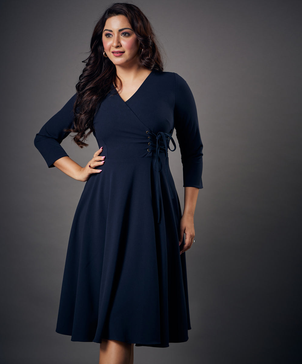 Side Looped Skater Navy Dress – Zigzag