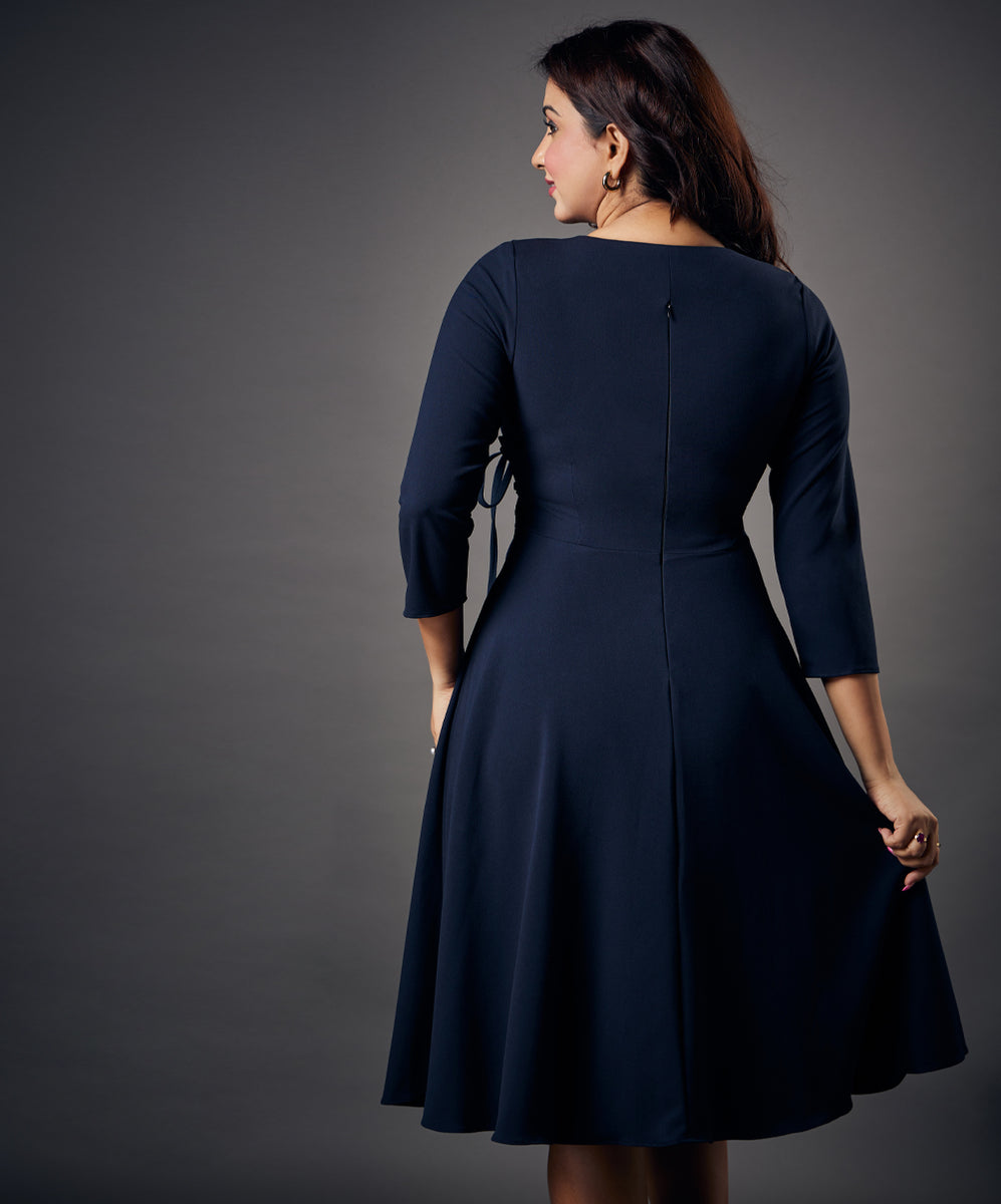 Side Looped Skater Navy Dress – Zigzag