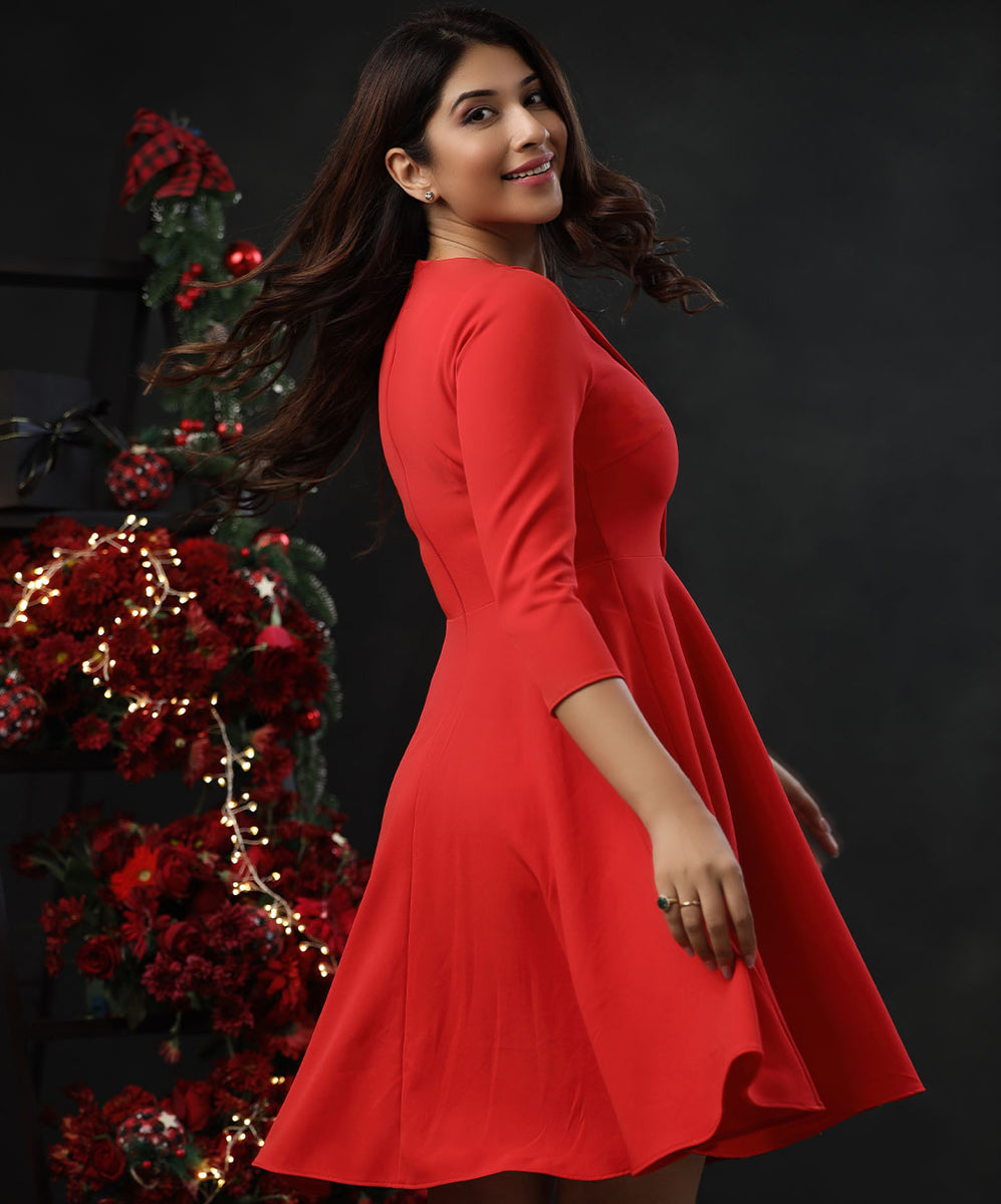 Half Sleeve Skater Revenge Red Dress – Zigzag
