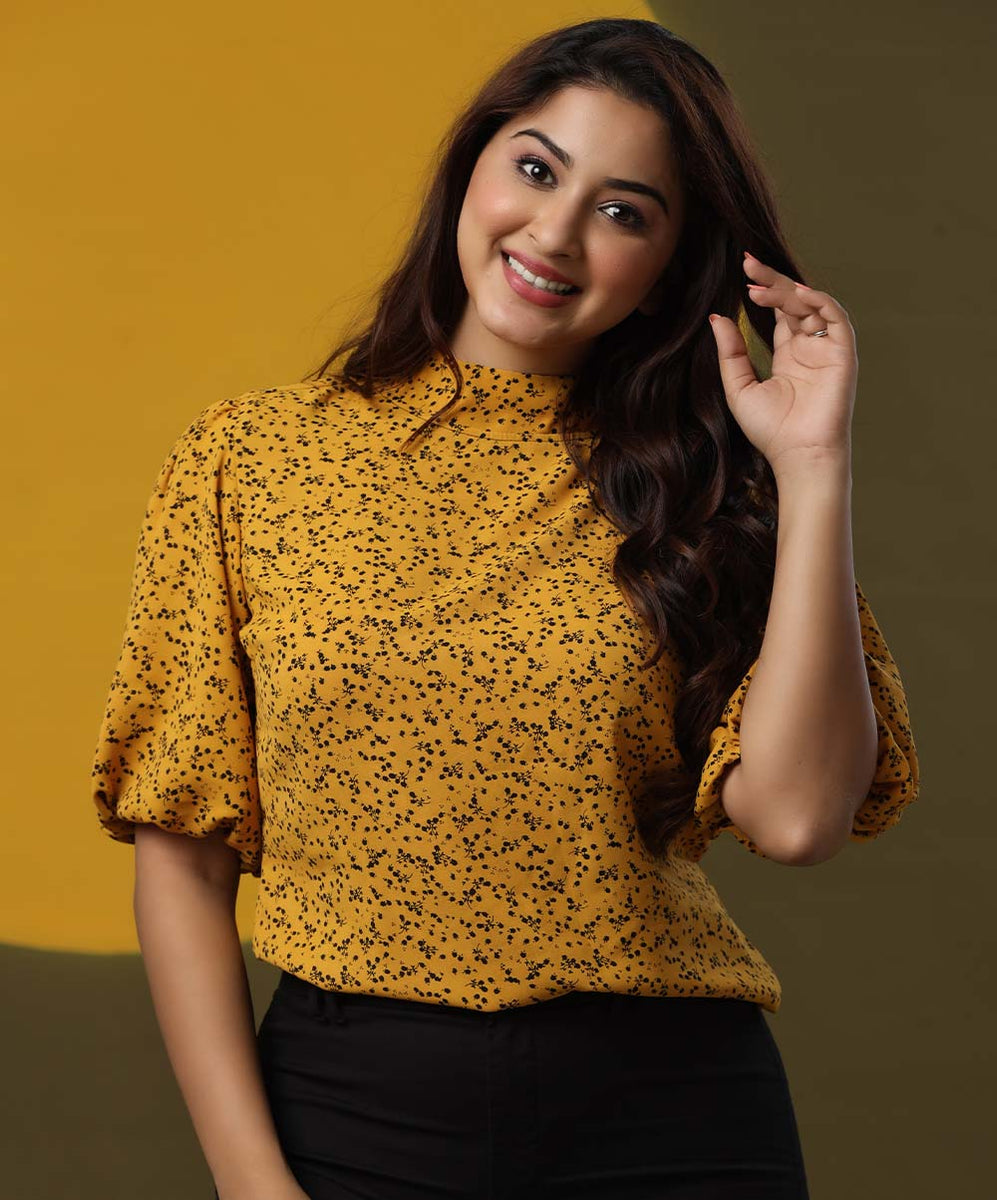 Floral Mock Neck Printed Mustard Top – Zigzag