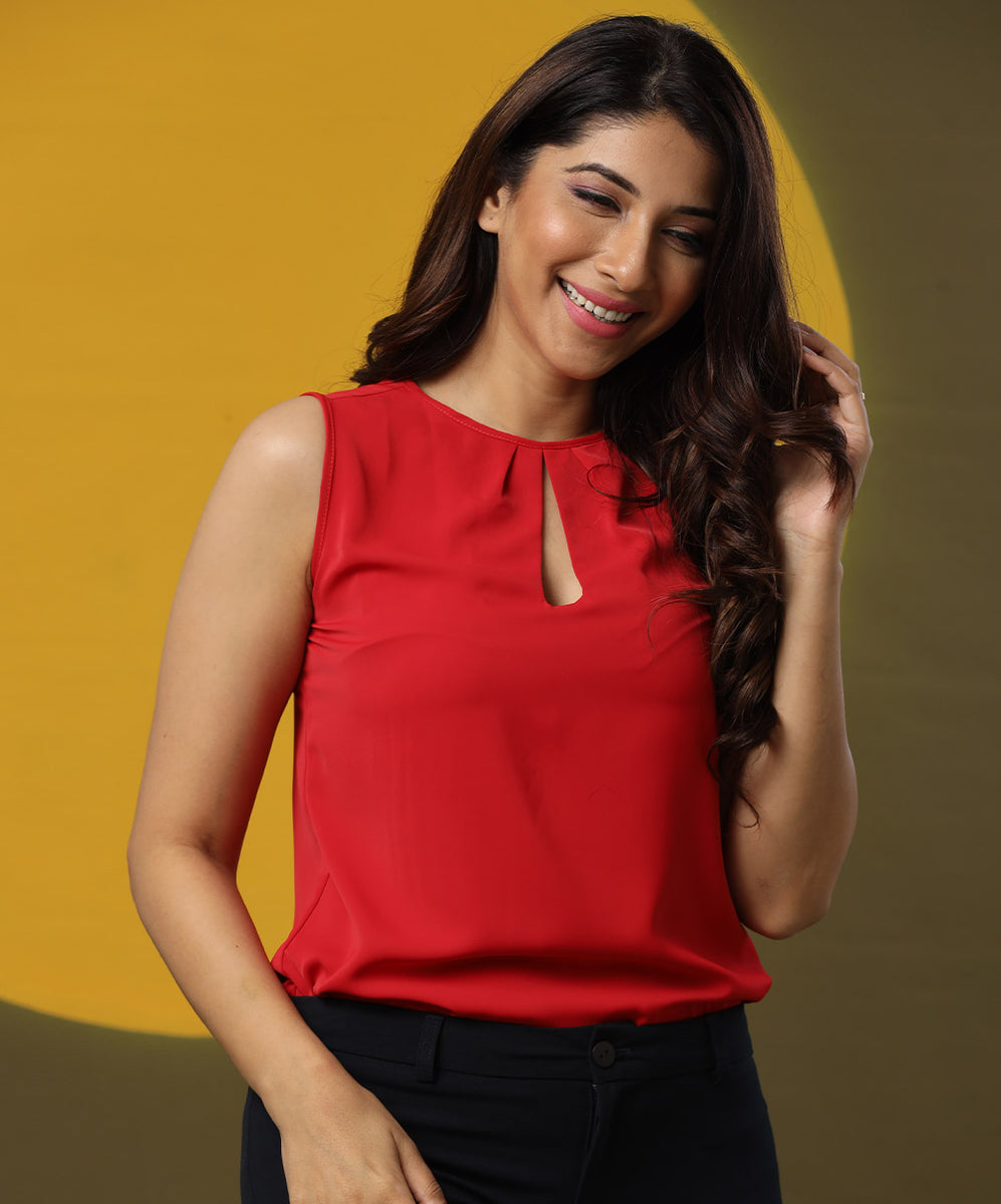 Front Tear Drop Opened Red Top – Zigzag